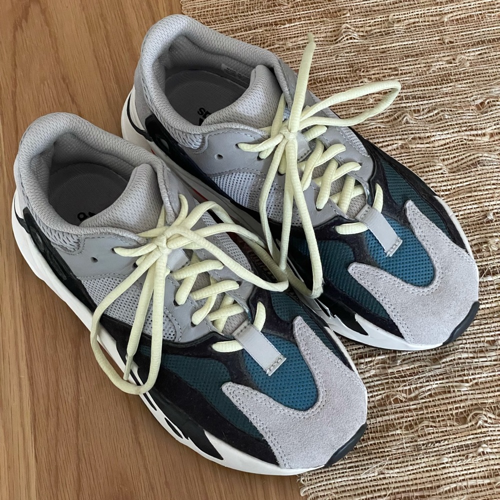 Yeezy Boost 700 Wave Runner Size 5/6.5